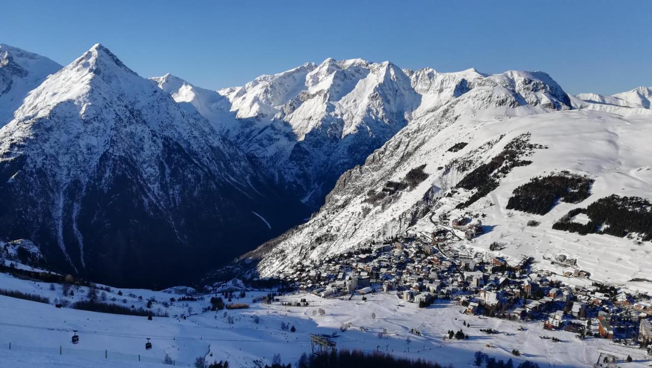 T2 Meuble Tourisme 3 Etoiles, Pied Des Pistes-Parking Prive Avec Balcon Et Superbe Vue Apartment Лес дьо Алпс Екстериор снимка